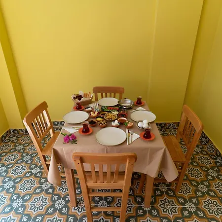 Holy Séjour chez l'habitant